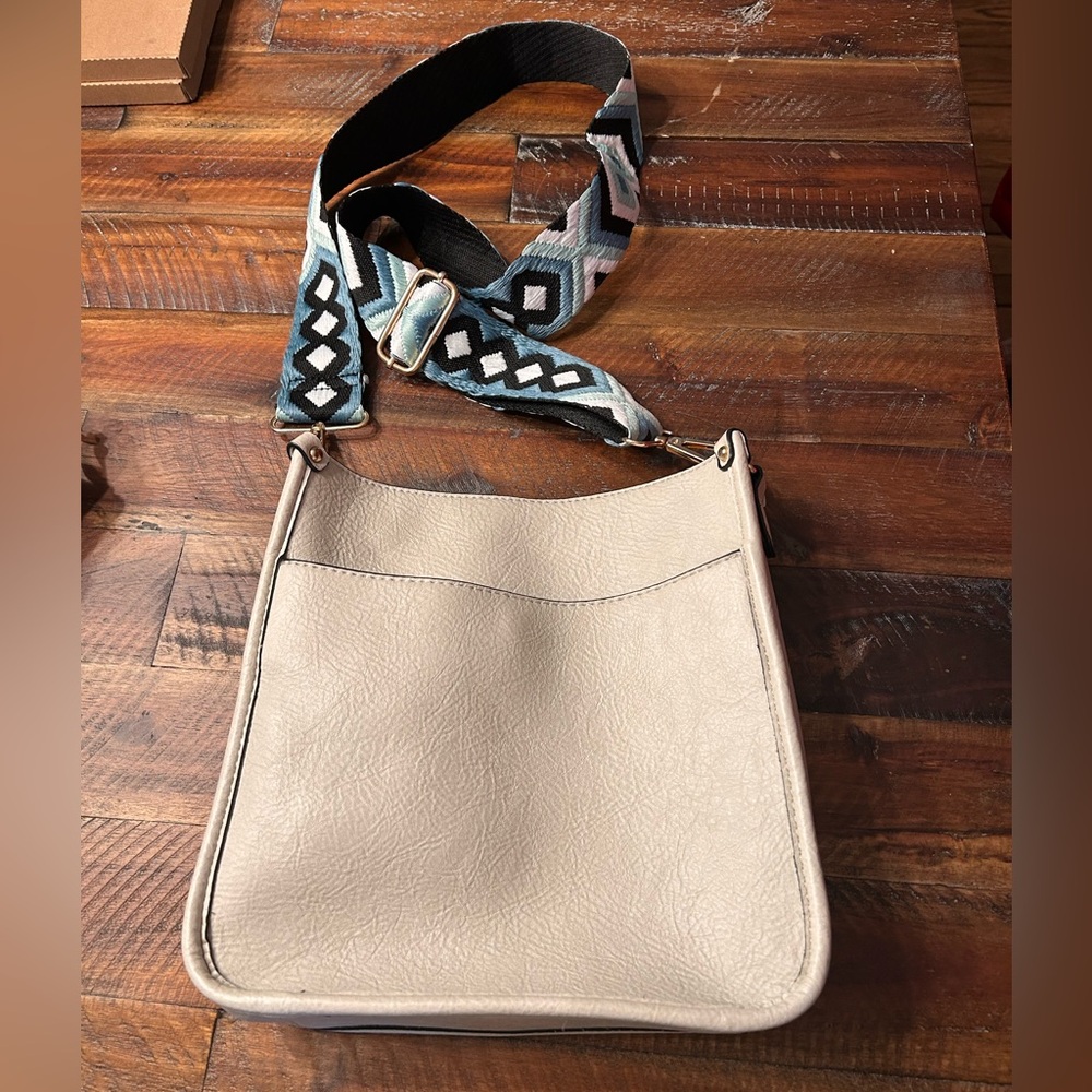 Cream Shoulder Bag & Strap - Picture 3 of 7